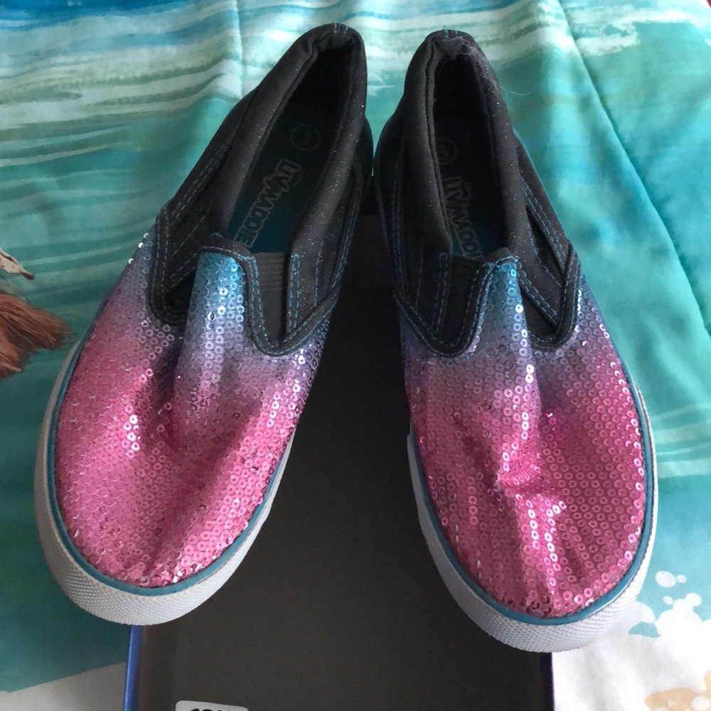 Disney Liv & Maddie shoes size 3